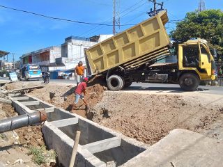Vendor Kontruksi Jalan Dobana Ke Bandar Huluan Diduga Tilep Dana Dumptruck Dan Tanah Uruk