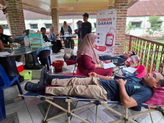 Peduli Kesehatan Karyawan Pabrik Mesin Tenera Gelar Aksi Donor Darah Mandiri