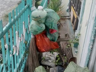 Warga Lestari Indah Resah Terserang Bau Busuk Dari Sampah Yang Tak Kunjung Di Angkut