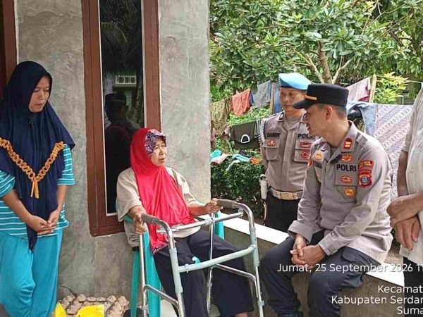 Polsek Sipispis Gelar Jumat Berkah, Sentuh Hati Warga Rentan 